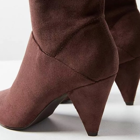 Urban Outfitters Brown Faux Suede Scrunch Boots - Picture 7 of 10